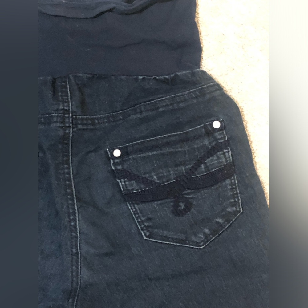 2/$20 Indigo Rein Maternity Denim Shorts Dark Wash Cuffed Full Belly Panel Sz M - Picture 7 of 12